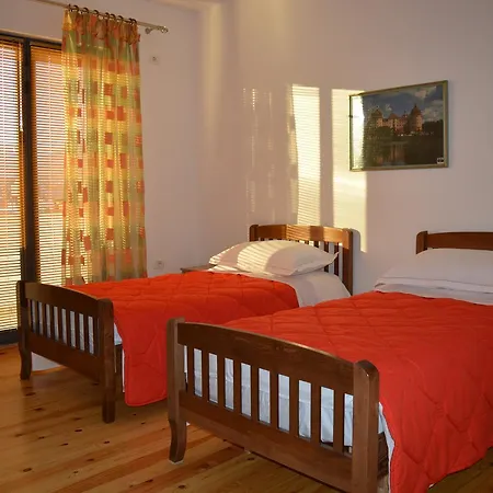 Apartment Ymeri *